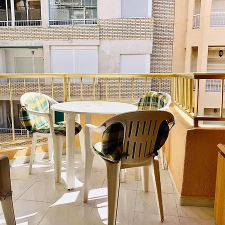 Apartment By The Sea With A Pool Torrevieja